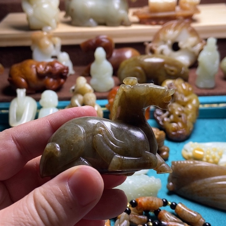 和田玉未镶嵌挂件