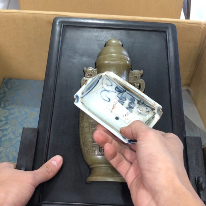陶瓷孤品单件车里拍