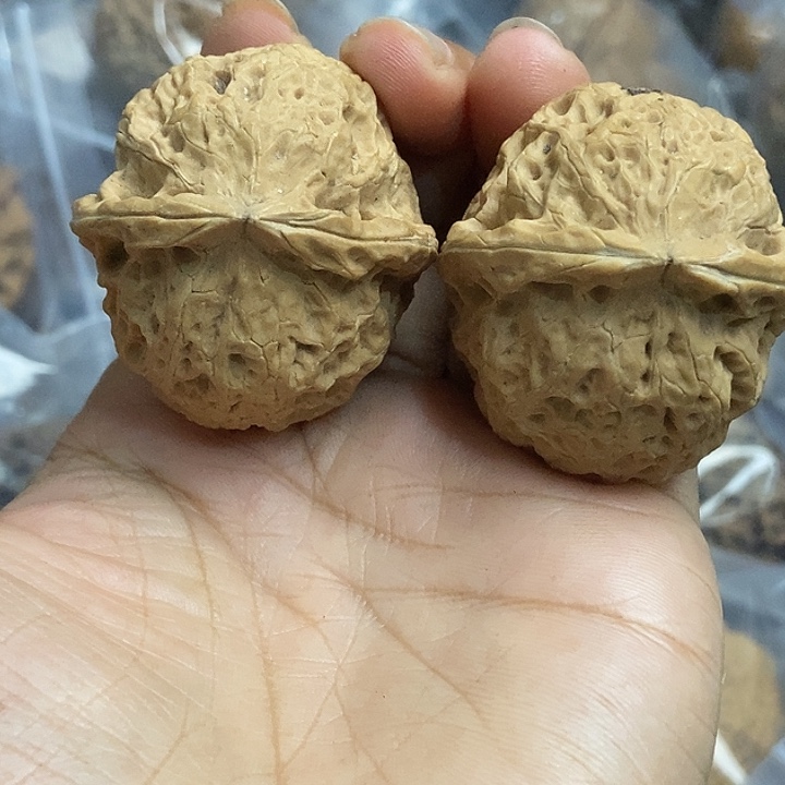 把件文玩核桃云南铁核桃基地11