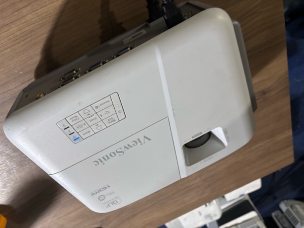 9新 ViewSonic/优派 二手 优派投影仪 运费自理
