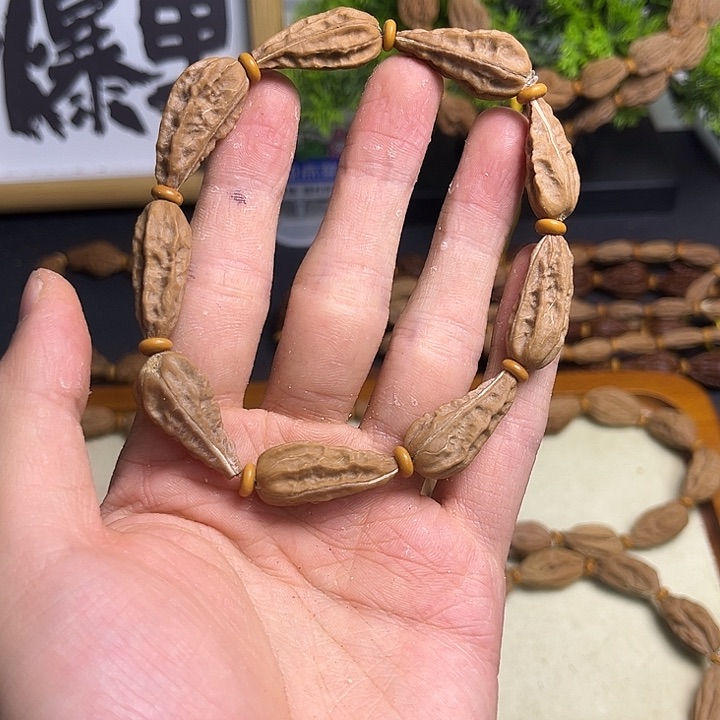 文玩核桃吊坠核桃37