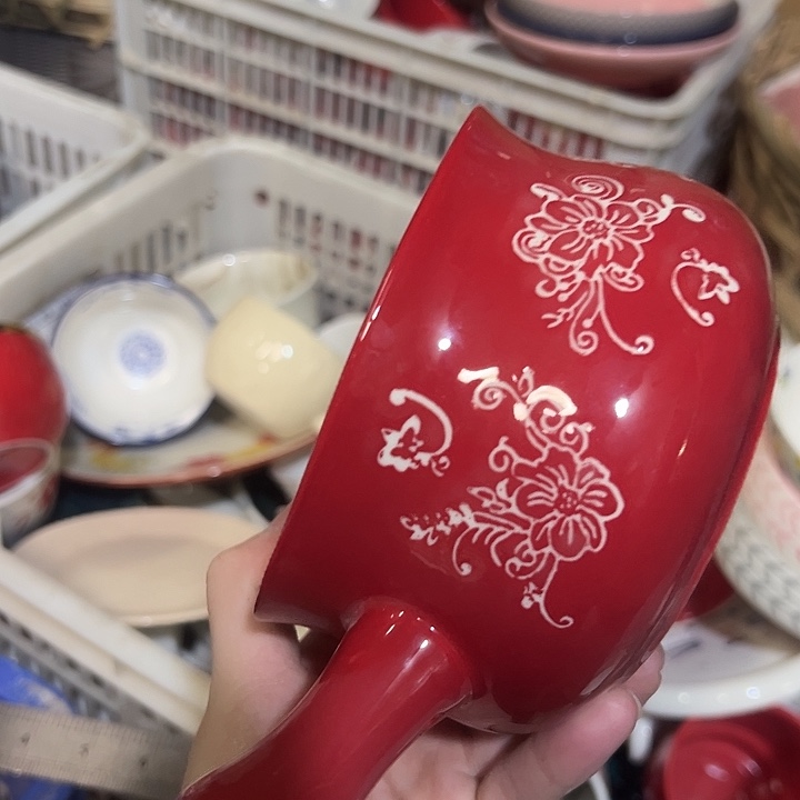 瓷陶瓷微微的颤动