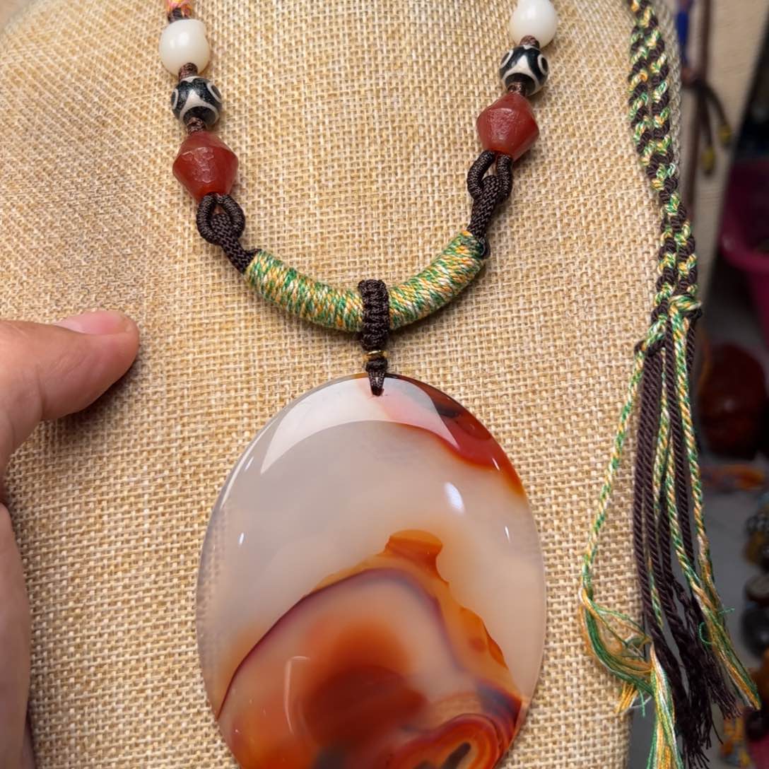 玛瑙/玉髓颈饰未镶嵌