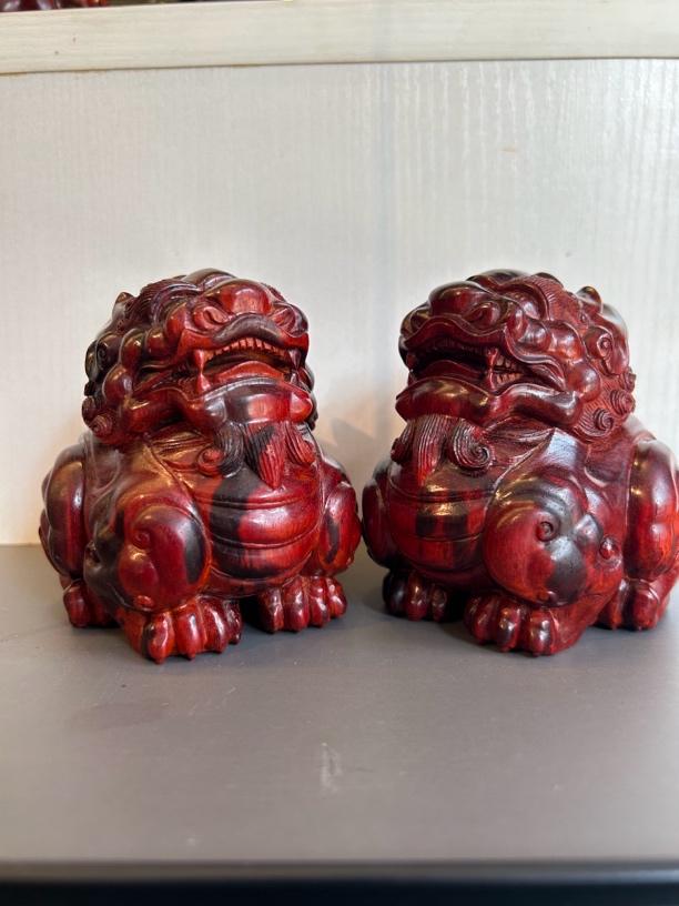 印度小叶紫檀，檀香紫檀【貔貅】长9厚8高9cm