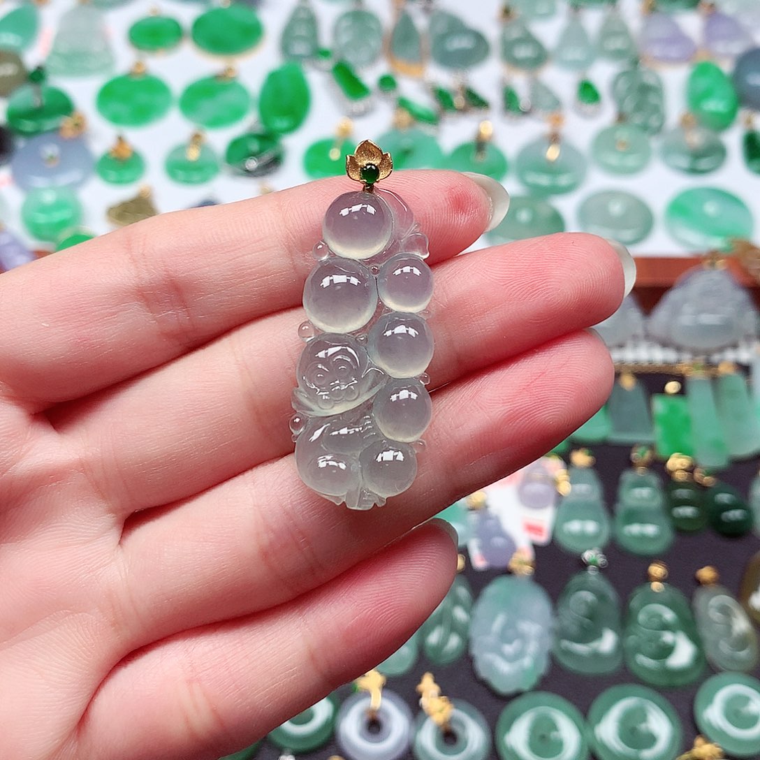 翡翠18K金镶嵌颈饰天然翡翠A货