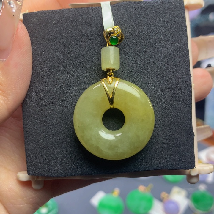 翡翠手链18K金镶嵌翡翠