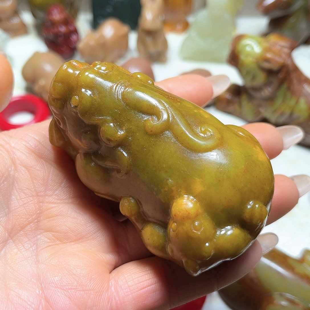 白玉菩提吊坠白玉菩提吊坠