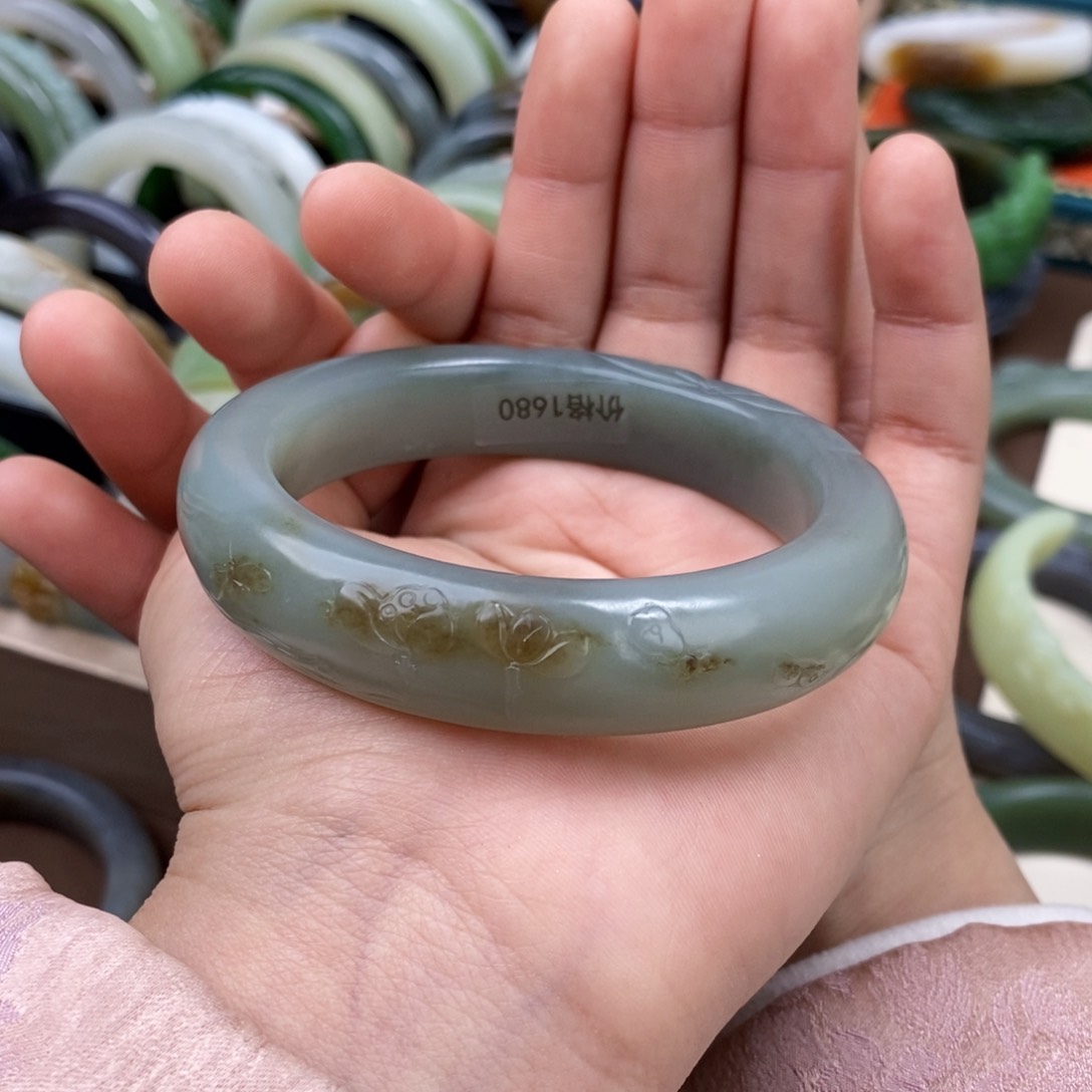 和田玉手镯  未镶嵌?***?