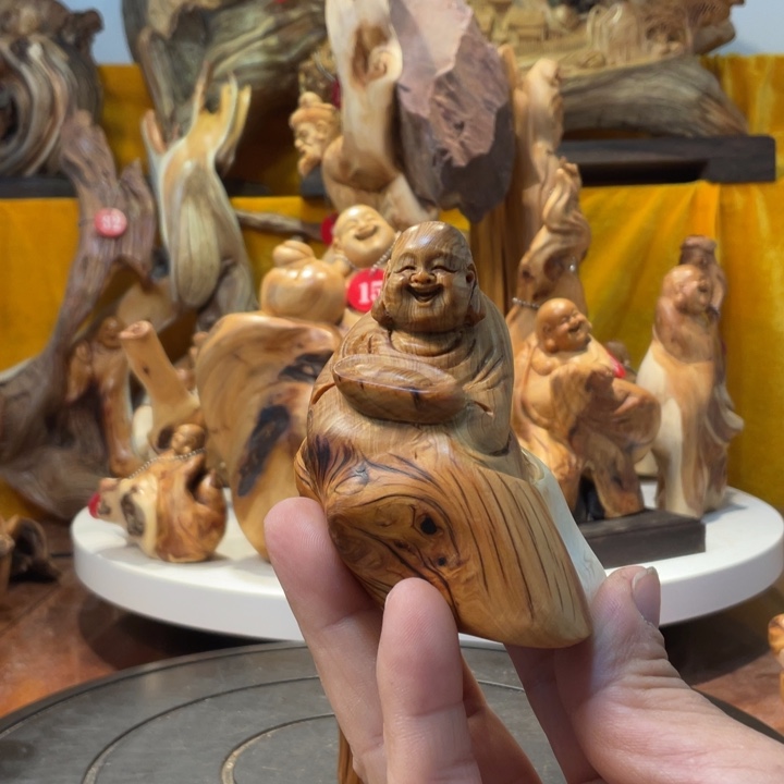 柏木（崖柏）崖柏   弥勒