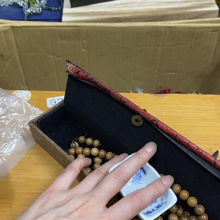 瓷中古工艺品一件