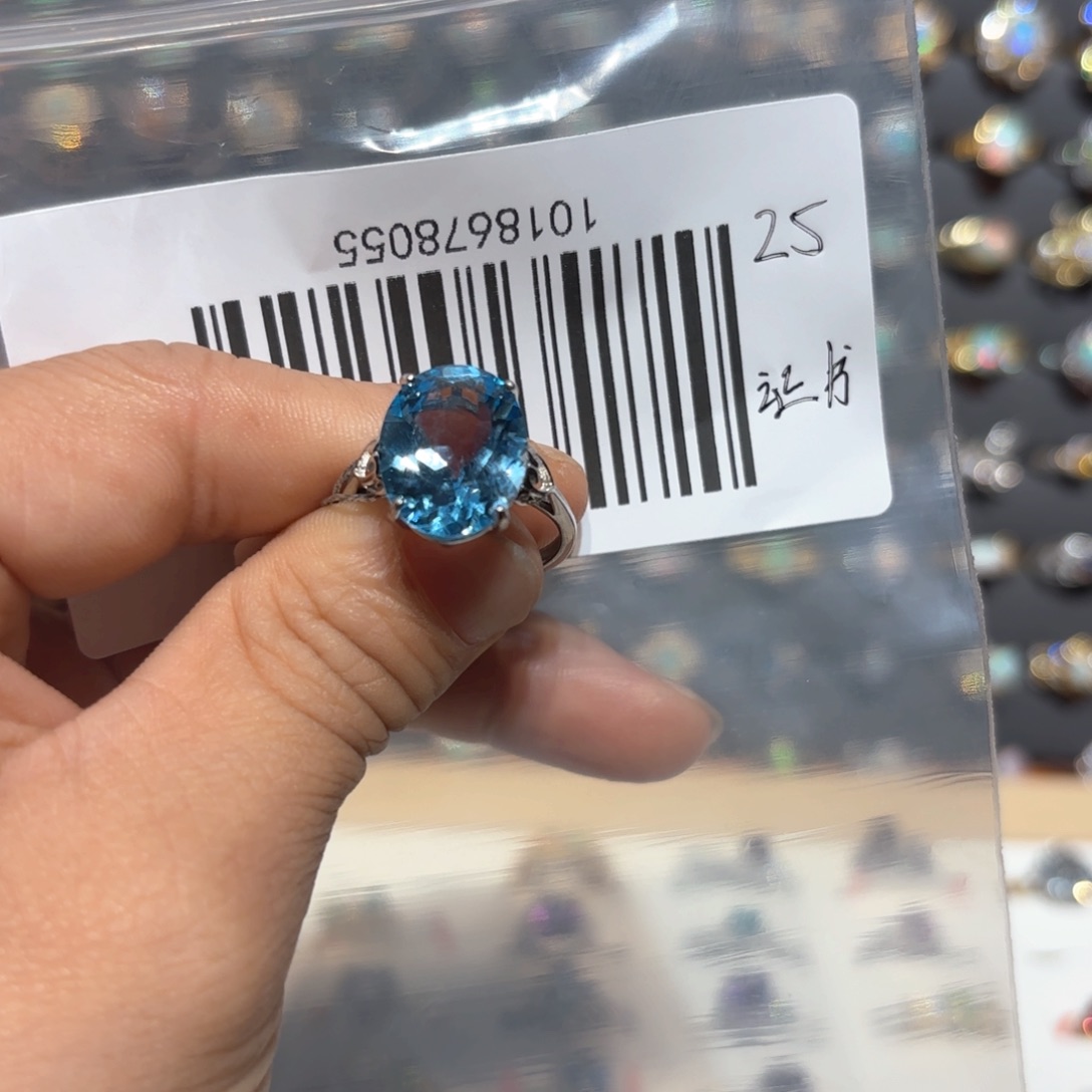 欧泊戒指银S925镶嵌奶*包戒指