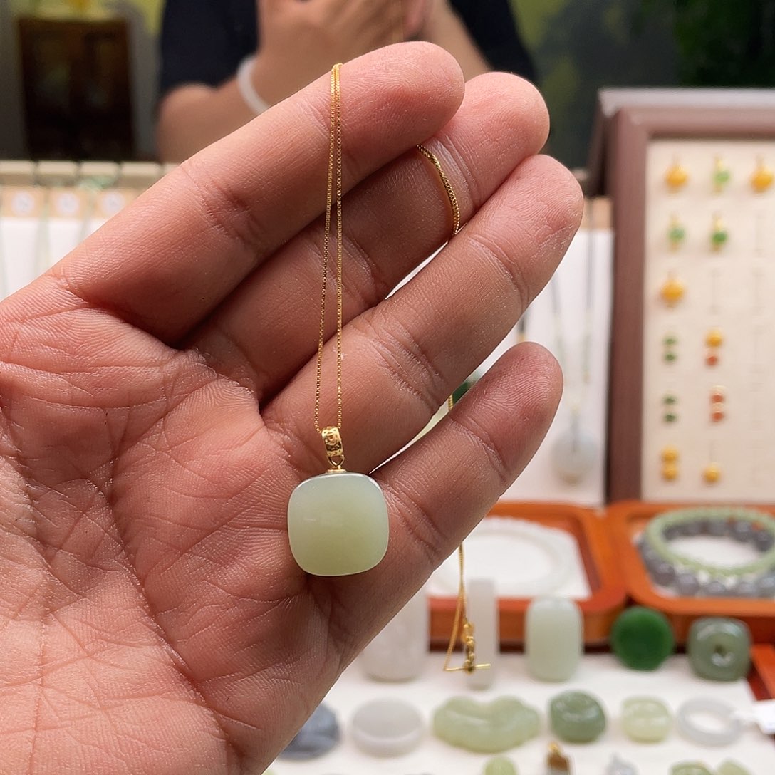 和田玉银S925镶嵌颈饰送银链