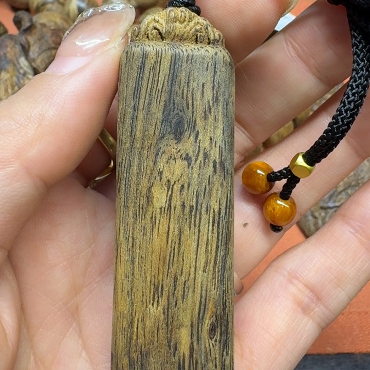 沉香吊坠馨安居沉香定制款