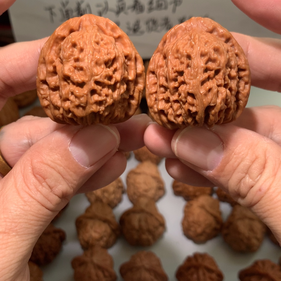 文玩核桃把件炮弹桩南疆石