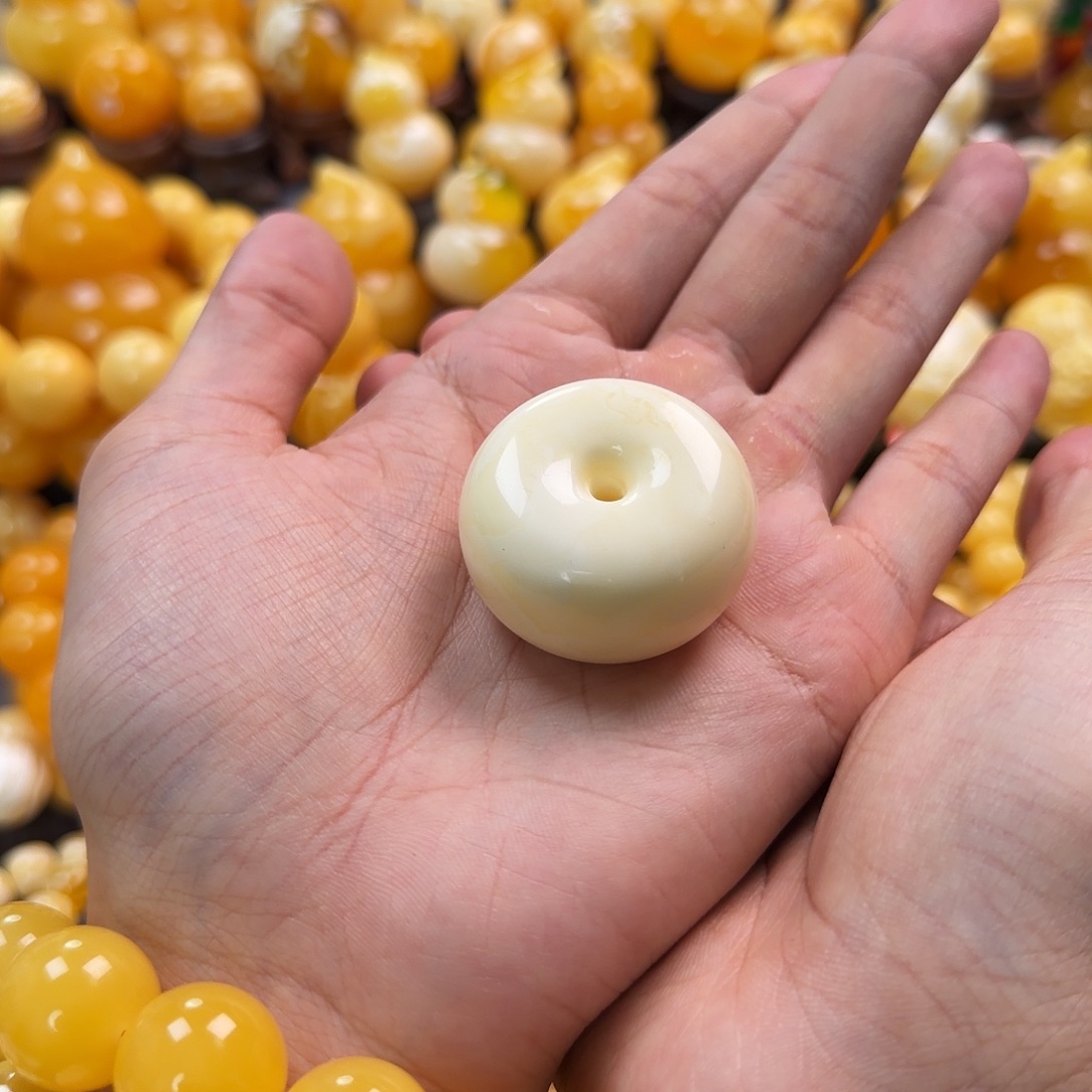 琥珀未镶嵌珠宝奇石20g