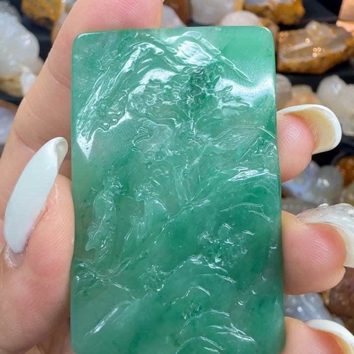 石英质玉合金吊坠