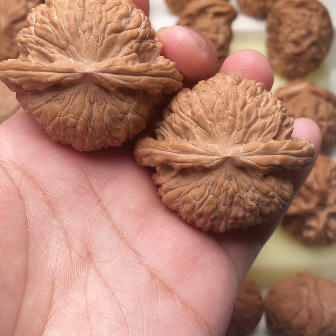 文玩核桃把件小*白狮子48