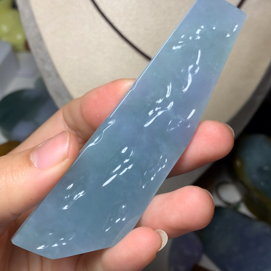 翡翠颈饰未镶嵌吊坠