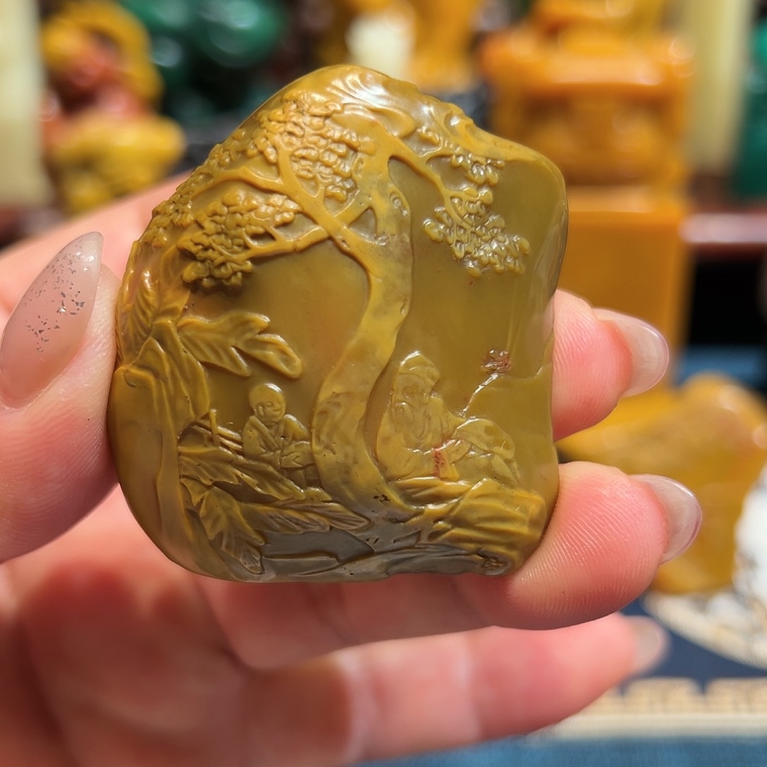 寿山石印石柴*鹿目田