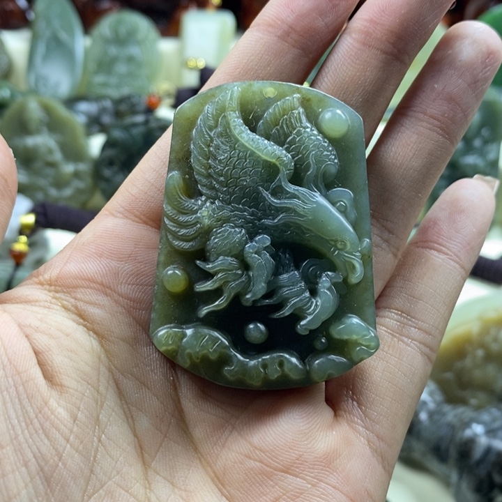 和田玉未镶嵌颈饰