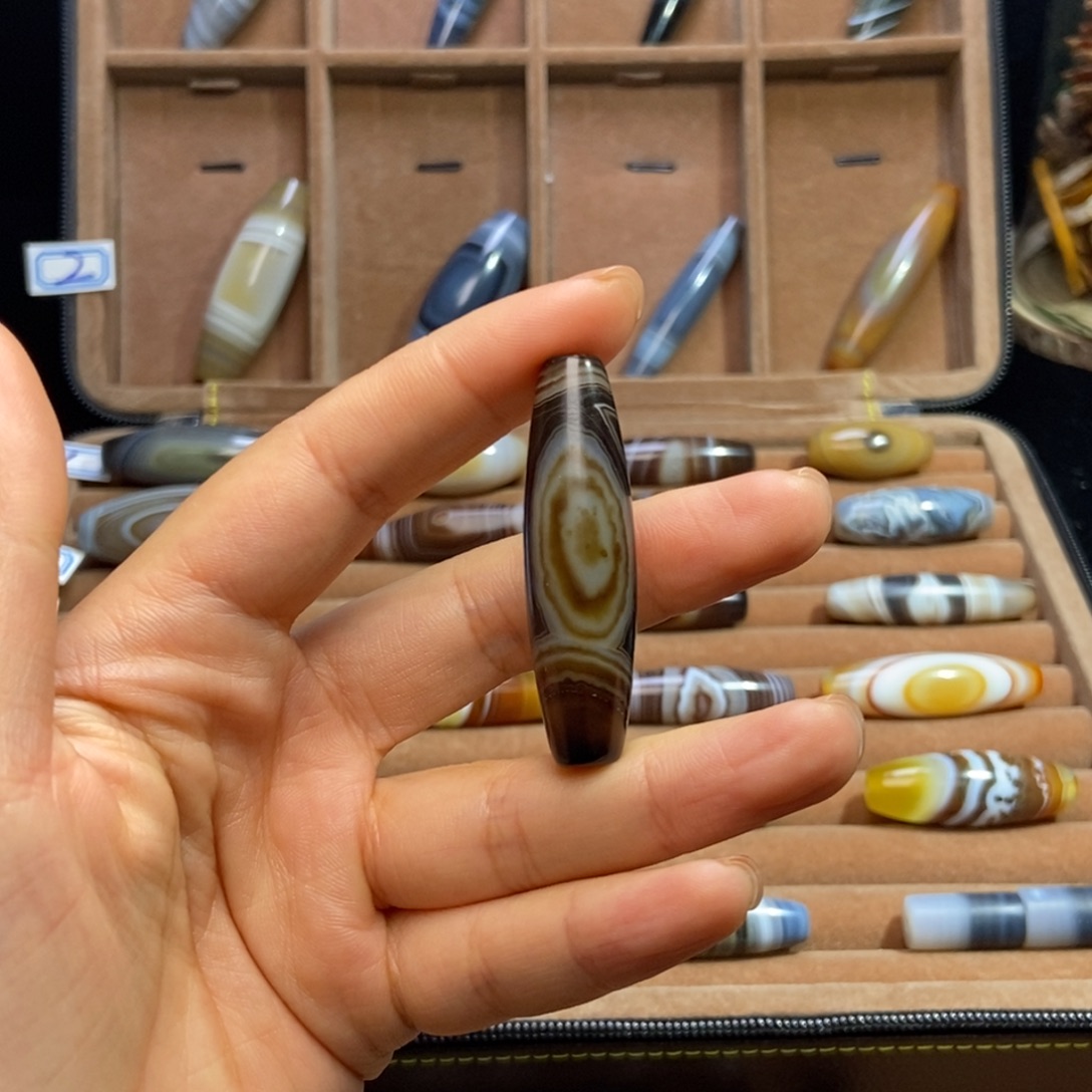 索***杰玛瑙/玉髓未镶嵌颈饰