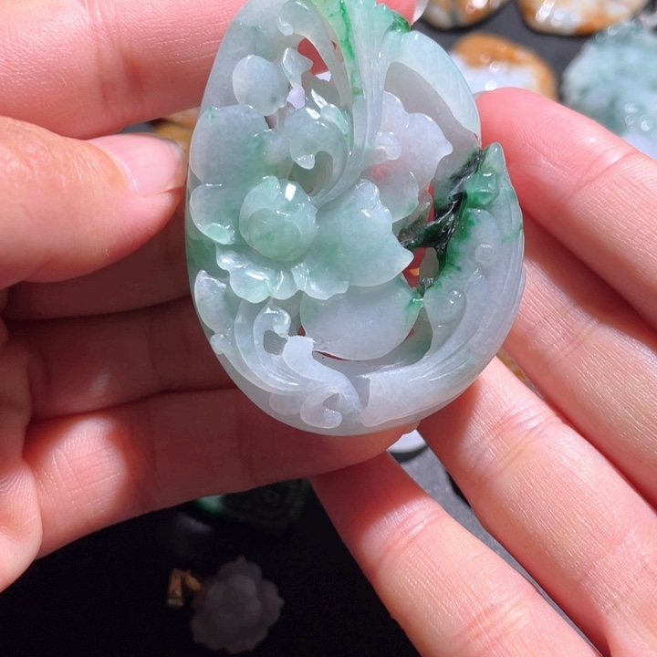 【闪购商品】翡翠颈饰未镶嵌天然翡翠