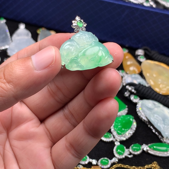翡翠18K金镶嵌吊坠(不含链)