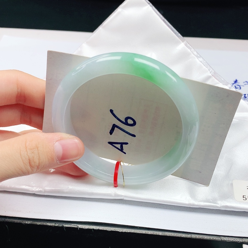 【闪购商品】翡翠手镯未镶嵌天然缅甸a货手镯55+