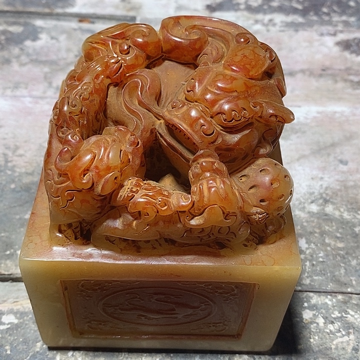 玉家居装饰，一物一图