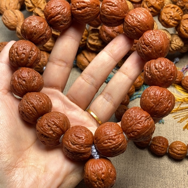 文玩核桃吊坠红皮柿子