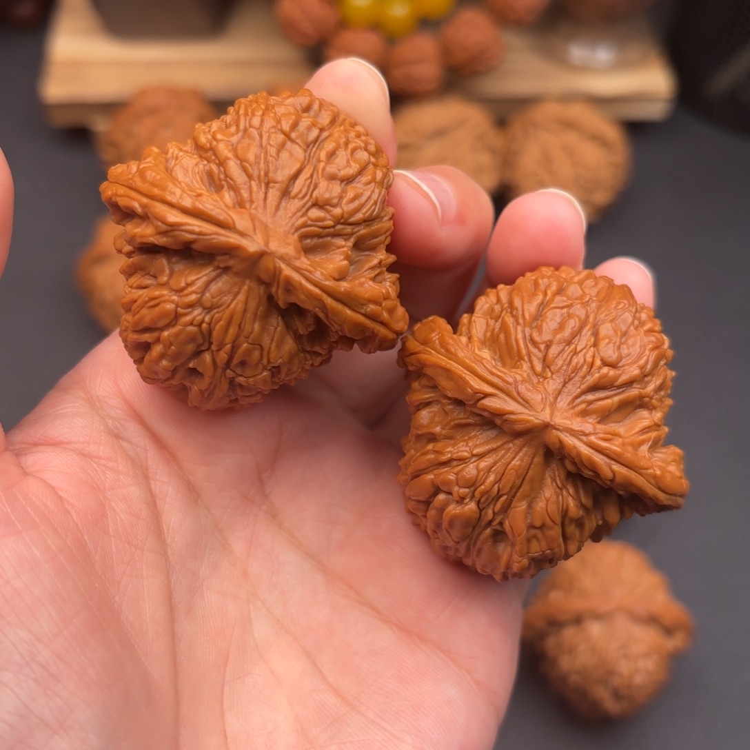 文玩核桃把件南疆边肚46