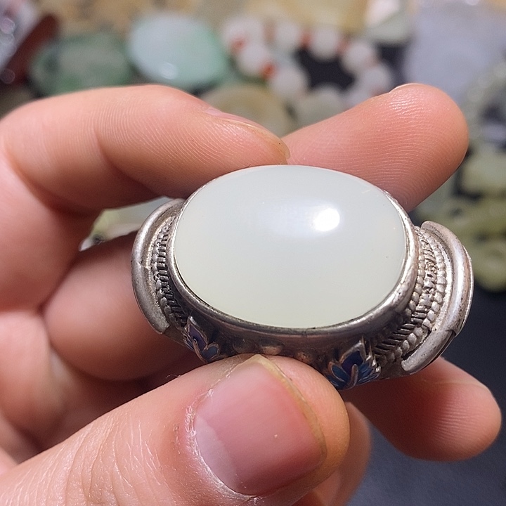 和田玉（糖玉）未镶嵌颈饰