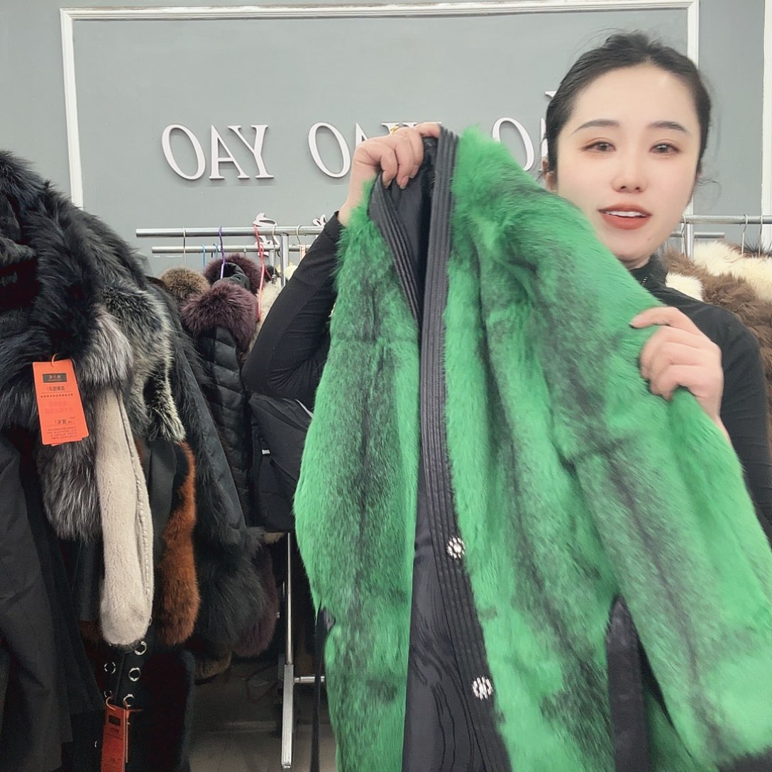 姚小妖家高端皮草