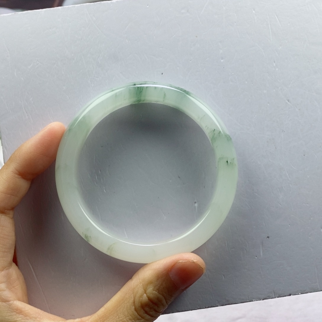 石英质玉手镯未镶嵌念*