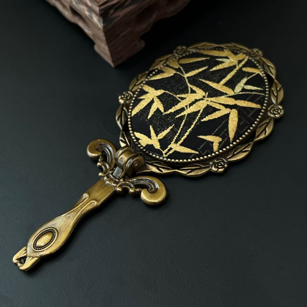 【魔镜周边】新中式宋锦周边镜子手拿可折叠质感复古高级