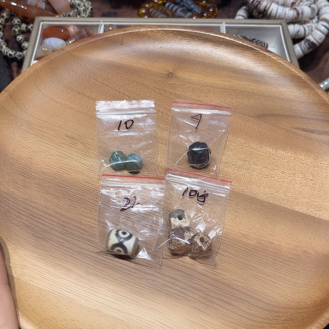 宁***思玛瑙/玉髓合金珠宝半成品玛瑙配珠（默认微瑕）