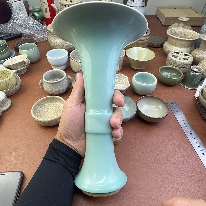 粉青仿古花器哈哈哈