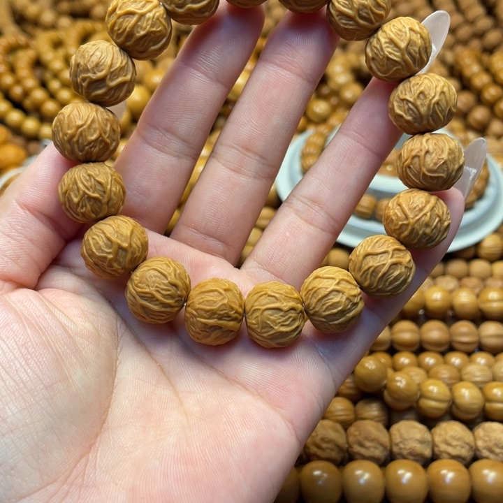M***！核桃全品大毒液手串