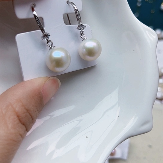 淡水珍珠耳饰未镶嵌