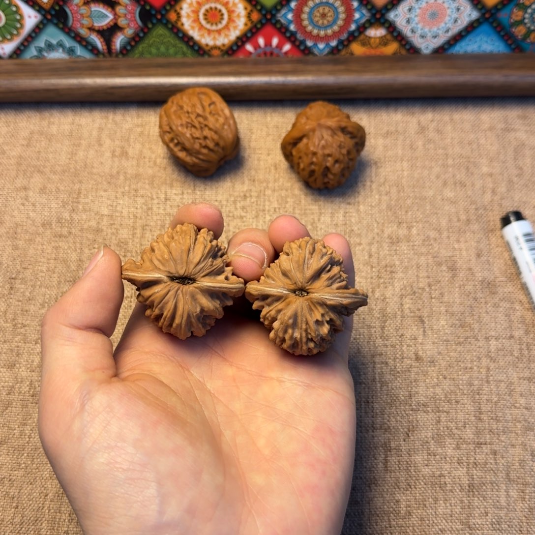 旷***风文玩核桃吊坠四座楼