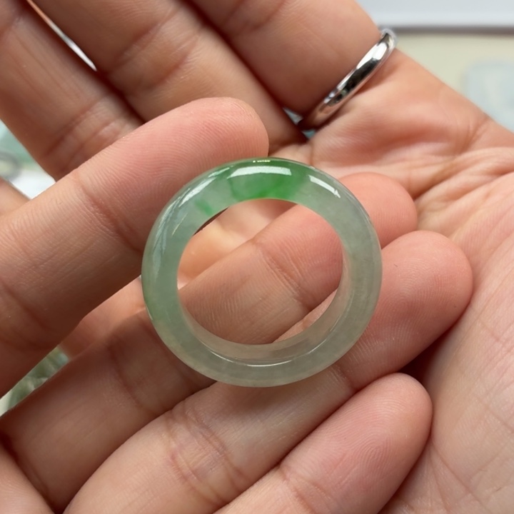 翡翠未镶嵌颈饰天然翡翠a货