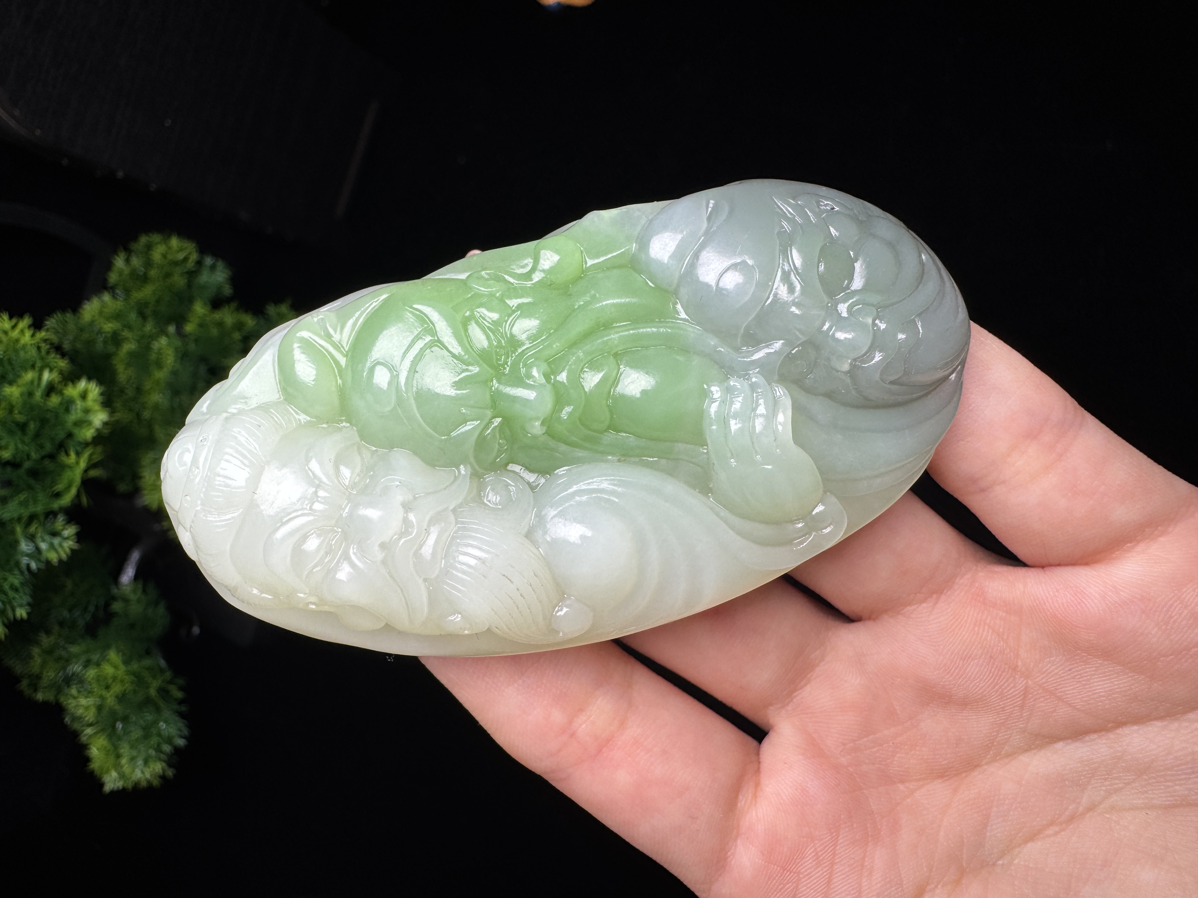 和田玉翠青关公吊坠