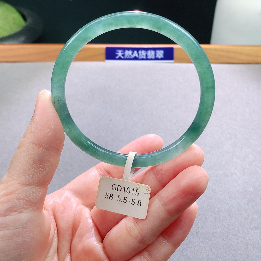 未镶嵌手镯翡翠天然翡翠手镯a货