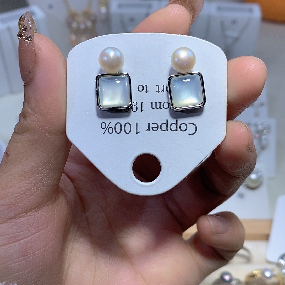 耳饰淡水珍珠未镶嵌