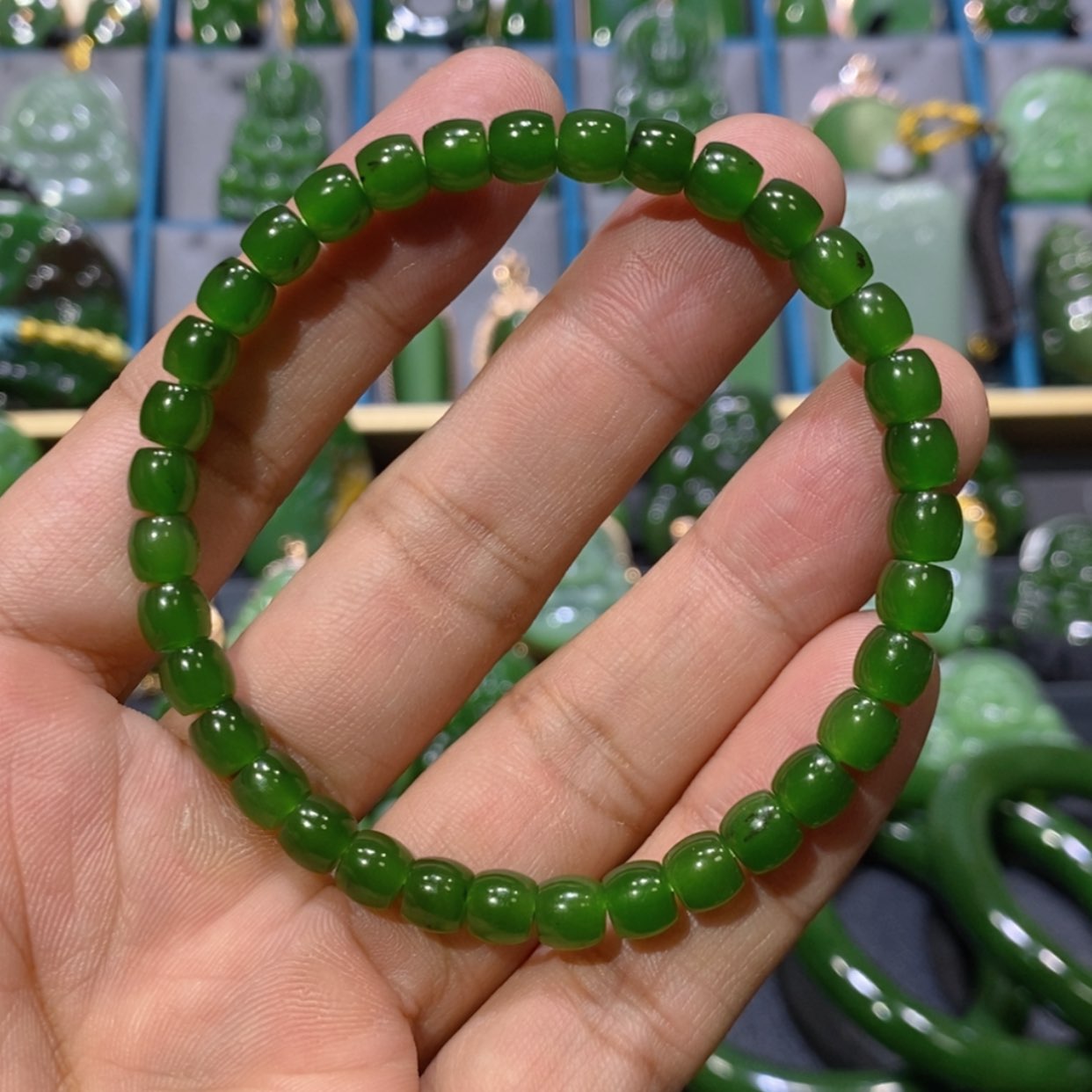 【闪购商品】和田玉吊坠(不含链)未镶嵌俄七红皮辣绿手串6/5