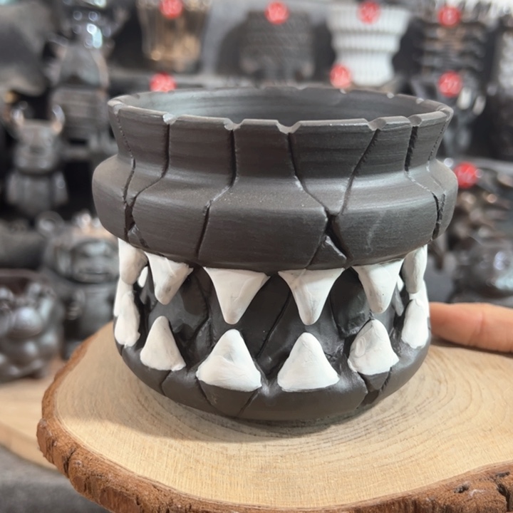 紫砂花盆内口10.5外高10.2