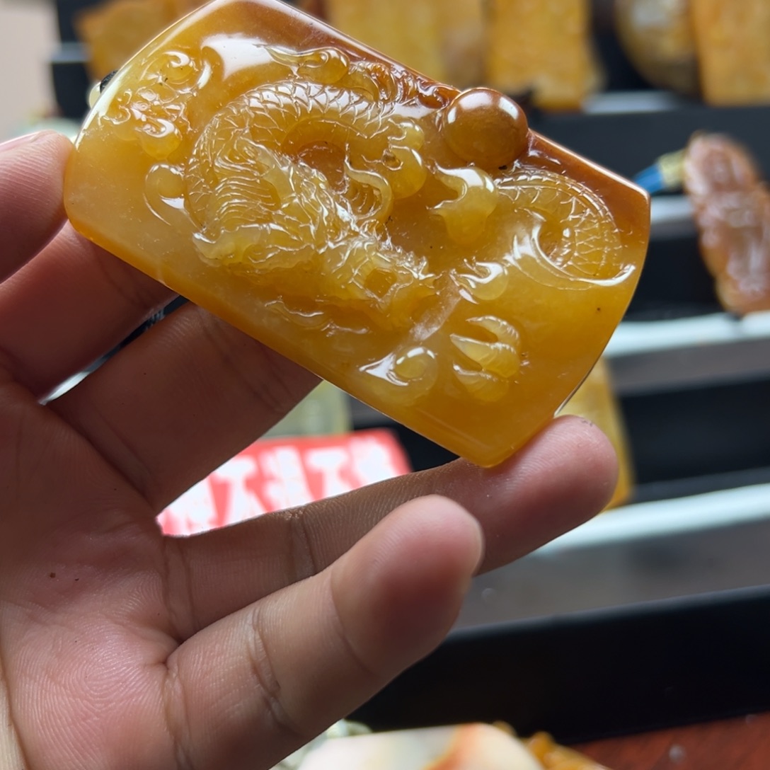 石英质玉（黄龙玉）未镶嵌hly