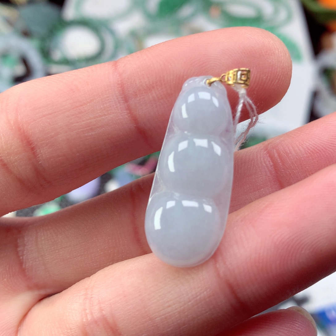 翡翠颈饰18K金镶嵌翡翠吊坠