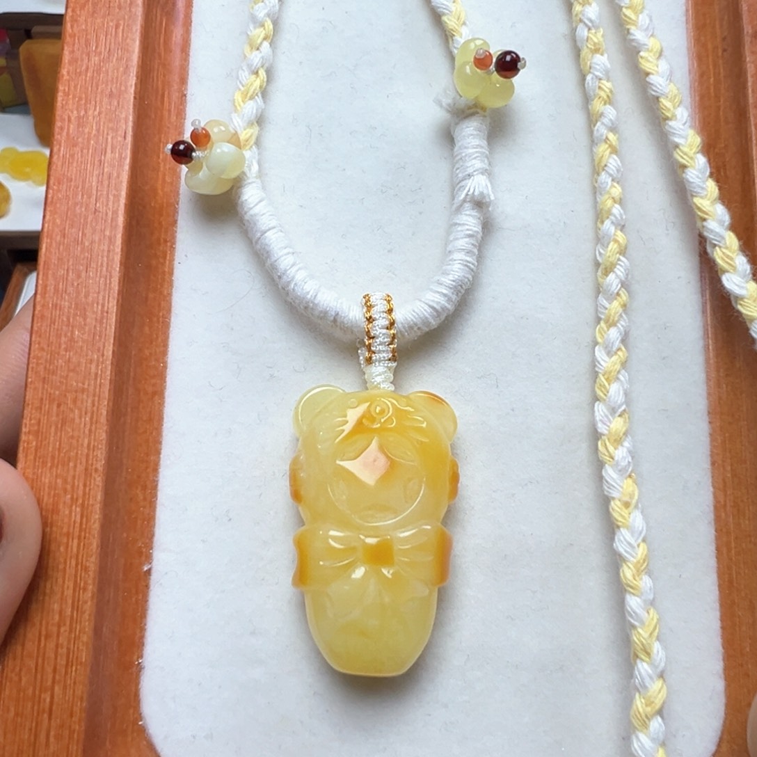 琥珀吊坠(不含链)未镶嵌