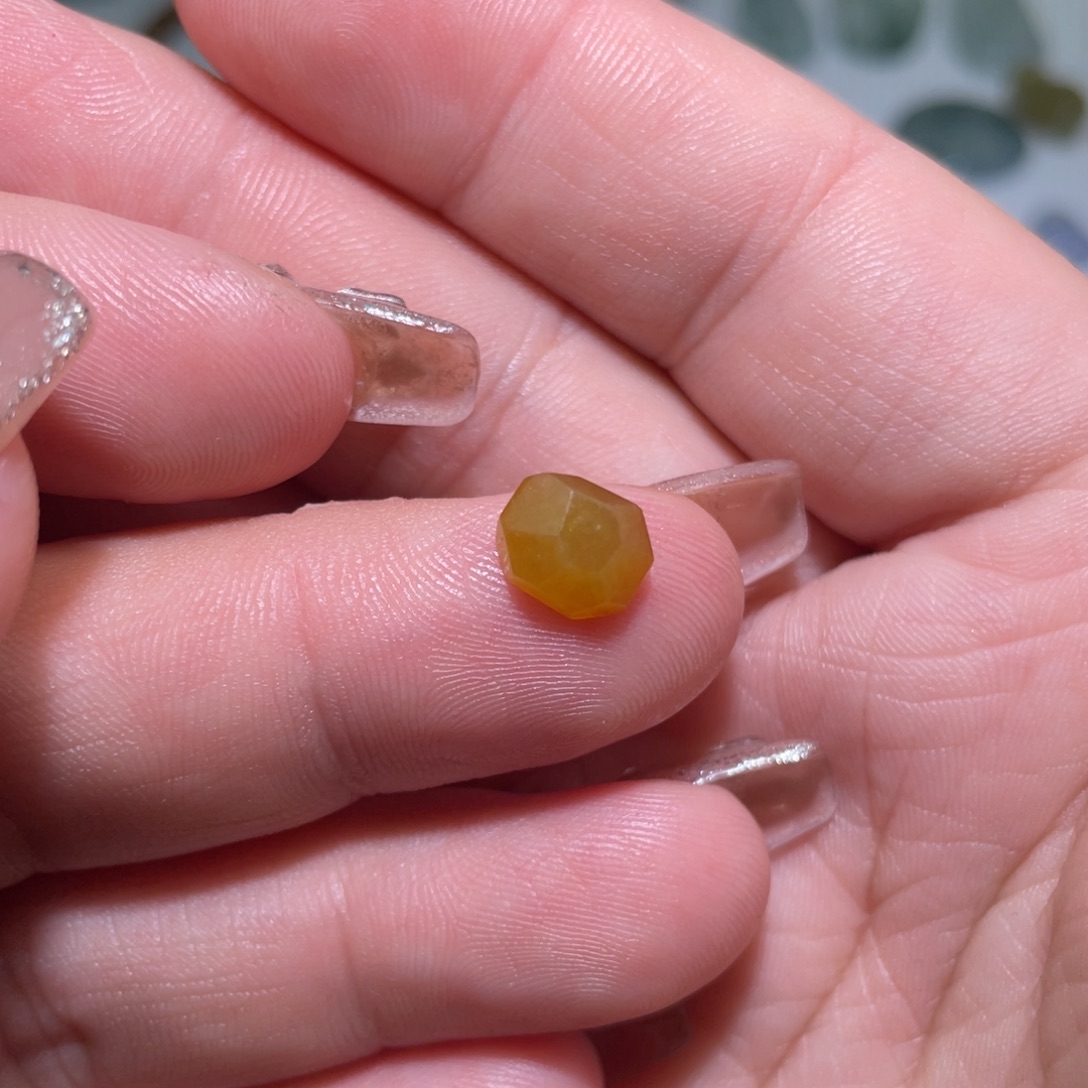 定制翡翠未镶嵌蛋面